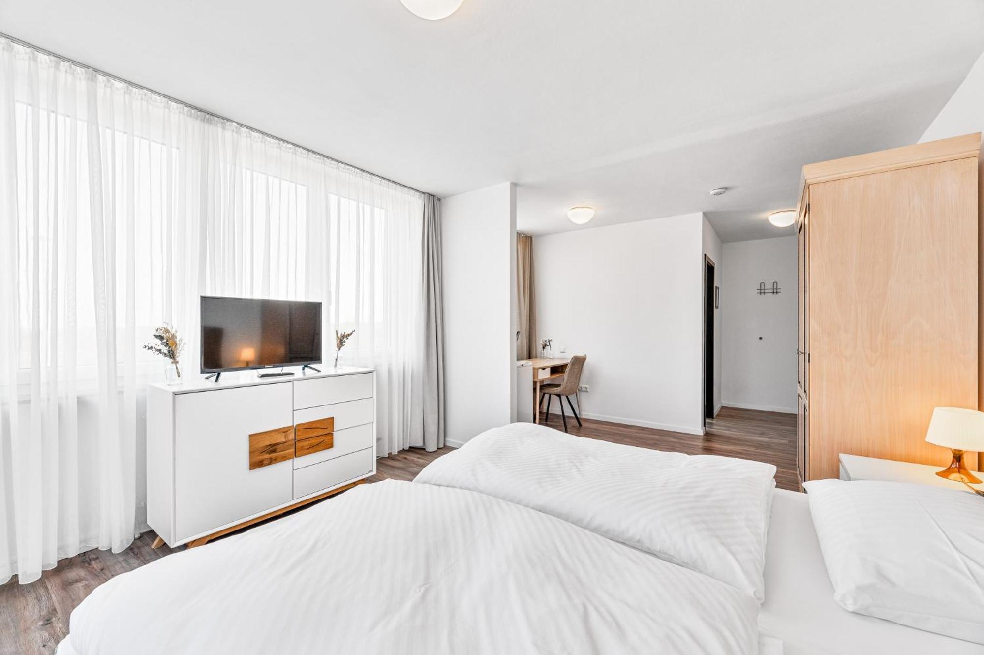 Atelierhaus Budget Hotel Filderstadt Exterior foto