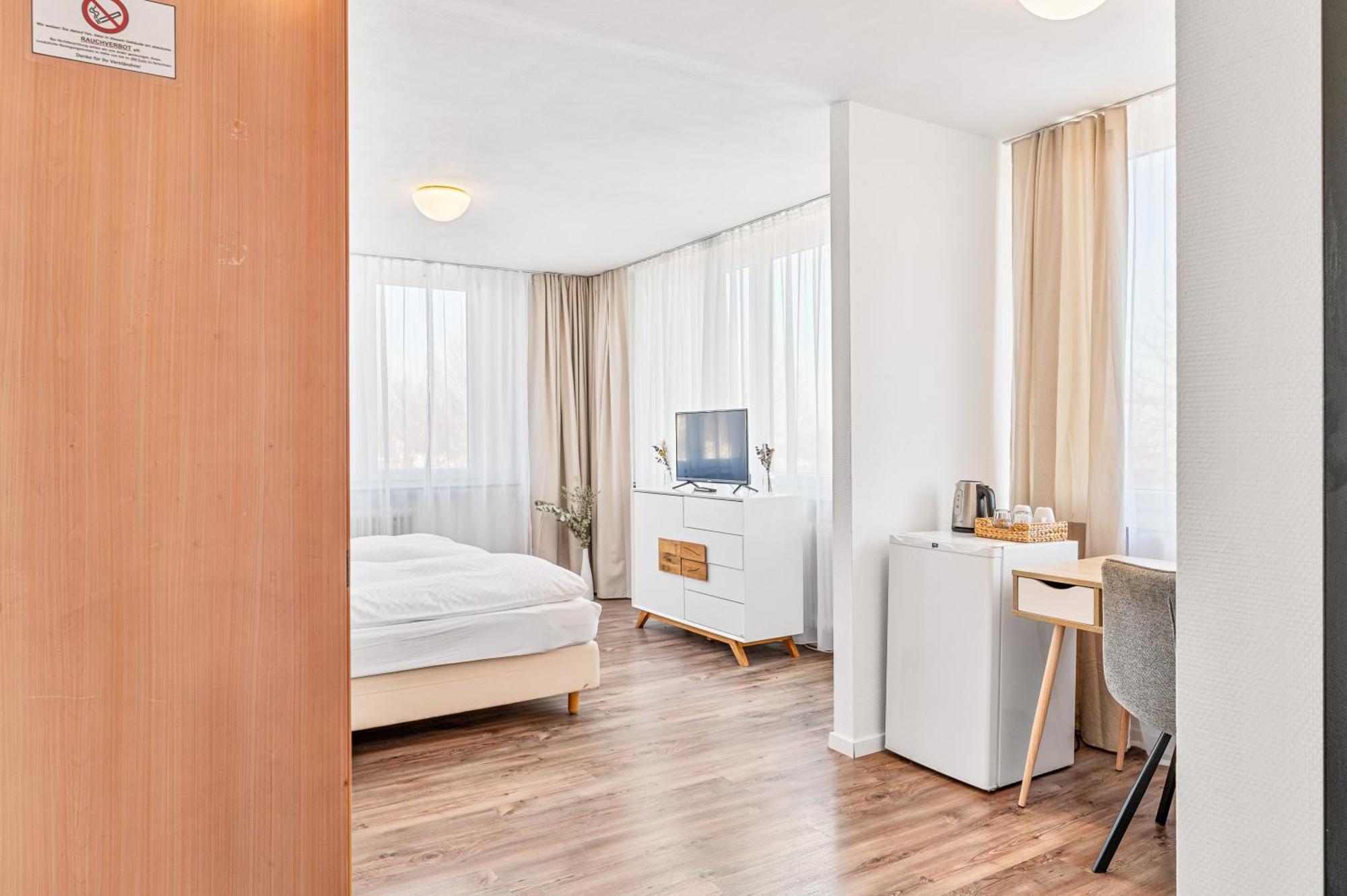 Atelierhaus Budget Hotel Filderstadt Exterior foto